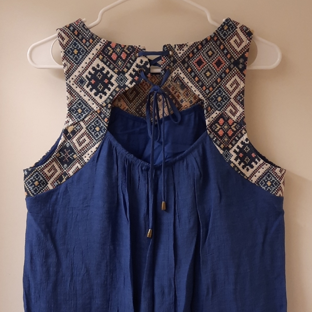 Doe & Rae Embroidered Crinkle Top - Picture 10 of 16